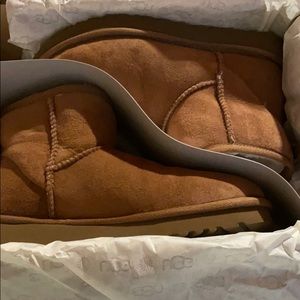 Ugg Classic Mini II